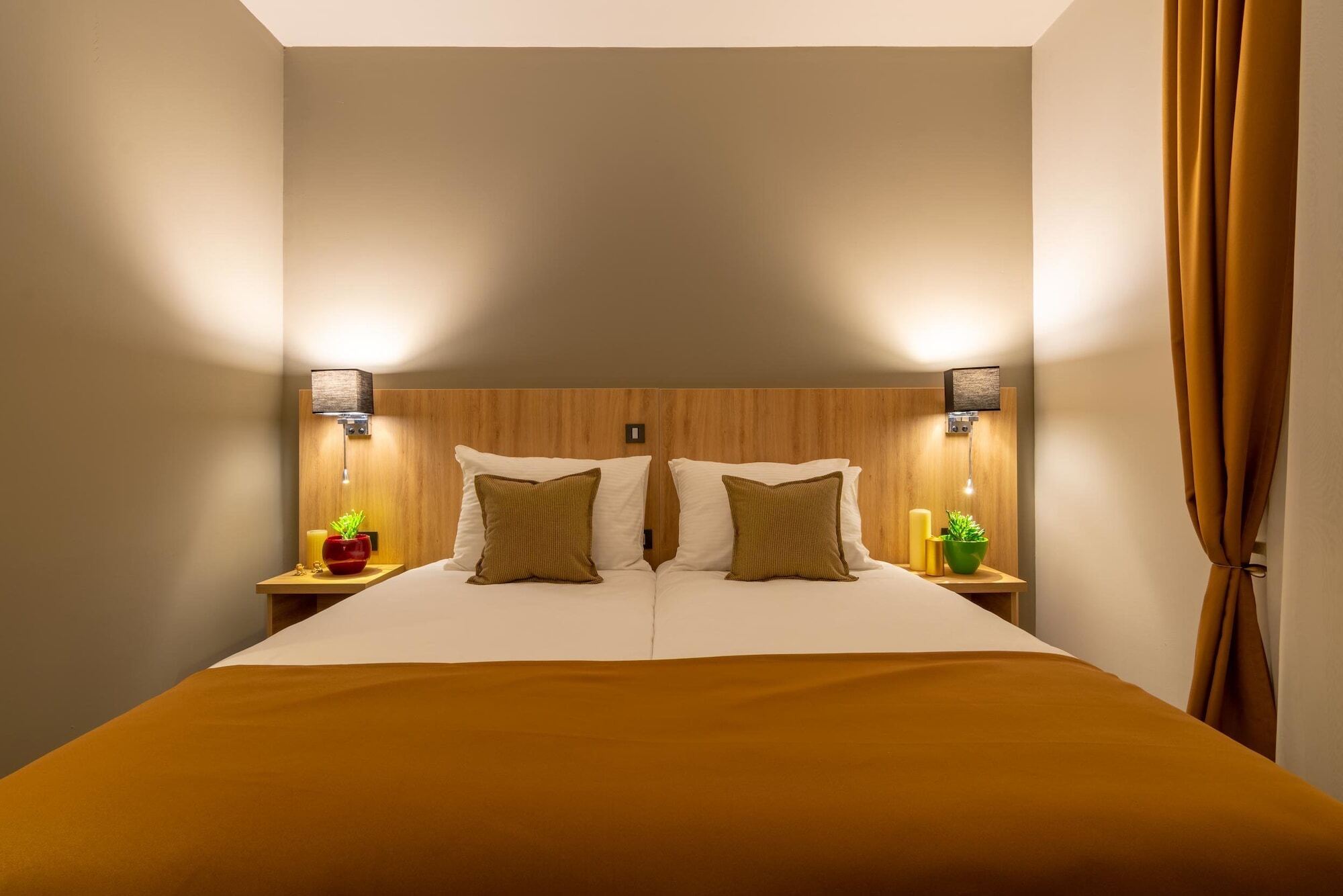Hotel Resurs Podgorica Exterior photo