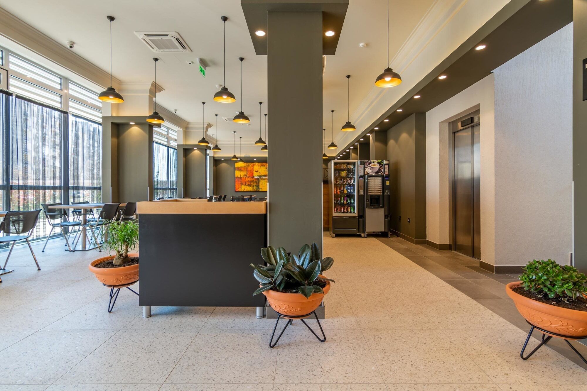 Hotel Resurs Podgorica Exterior photo