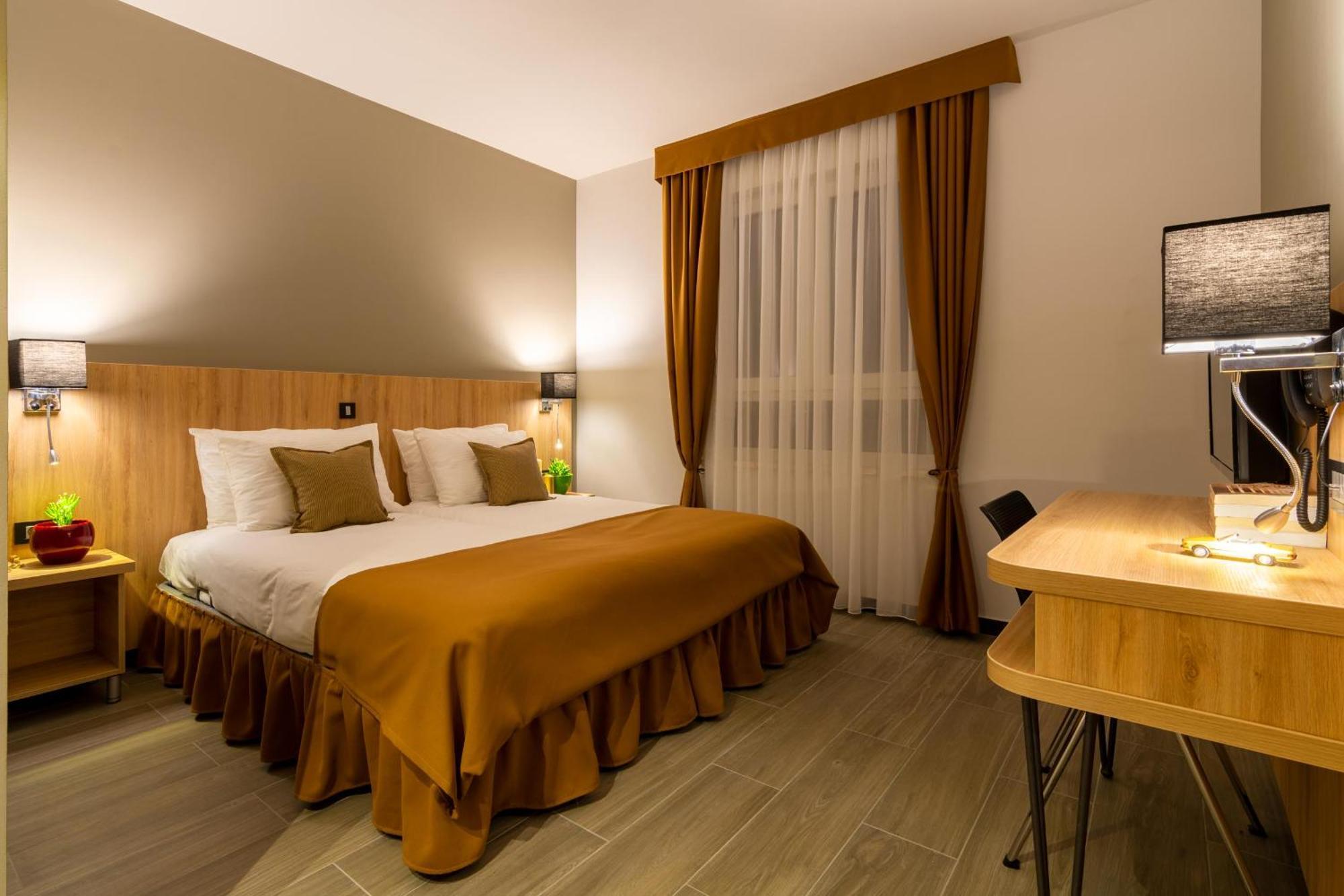 Hotel Resurs Podgorica Exterior photo